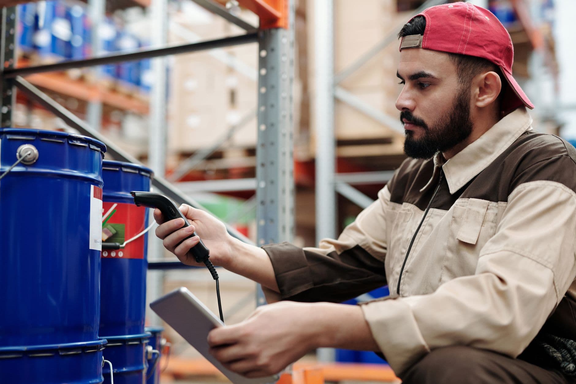 Inventory Management with AI: Less Tied-Up Capital, More Revenue — practical AI guide for SMEs