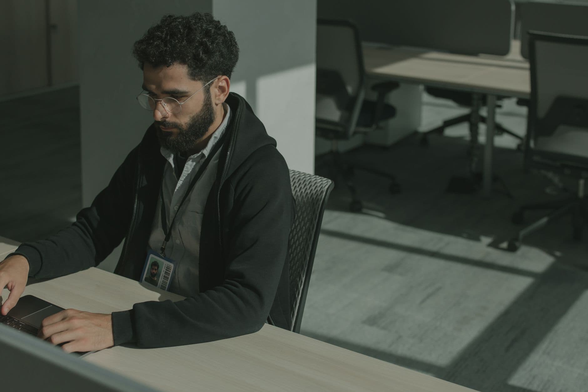 Shadow AI: The Risks of Unmanaged AI Use at Work — practical AI guide for SMEs